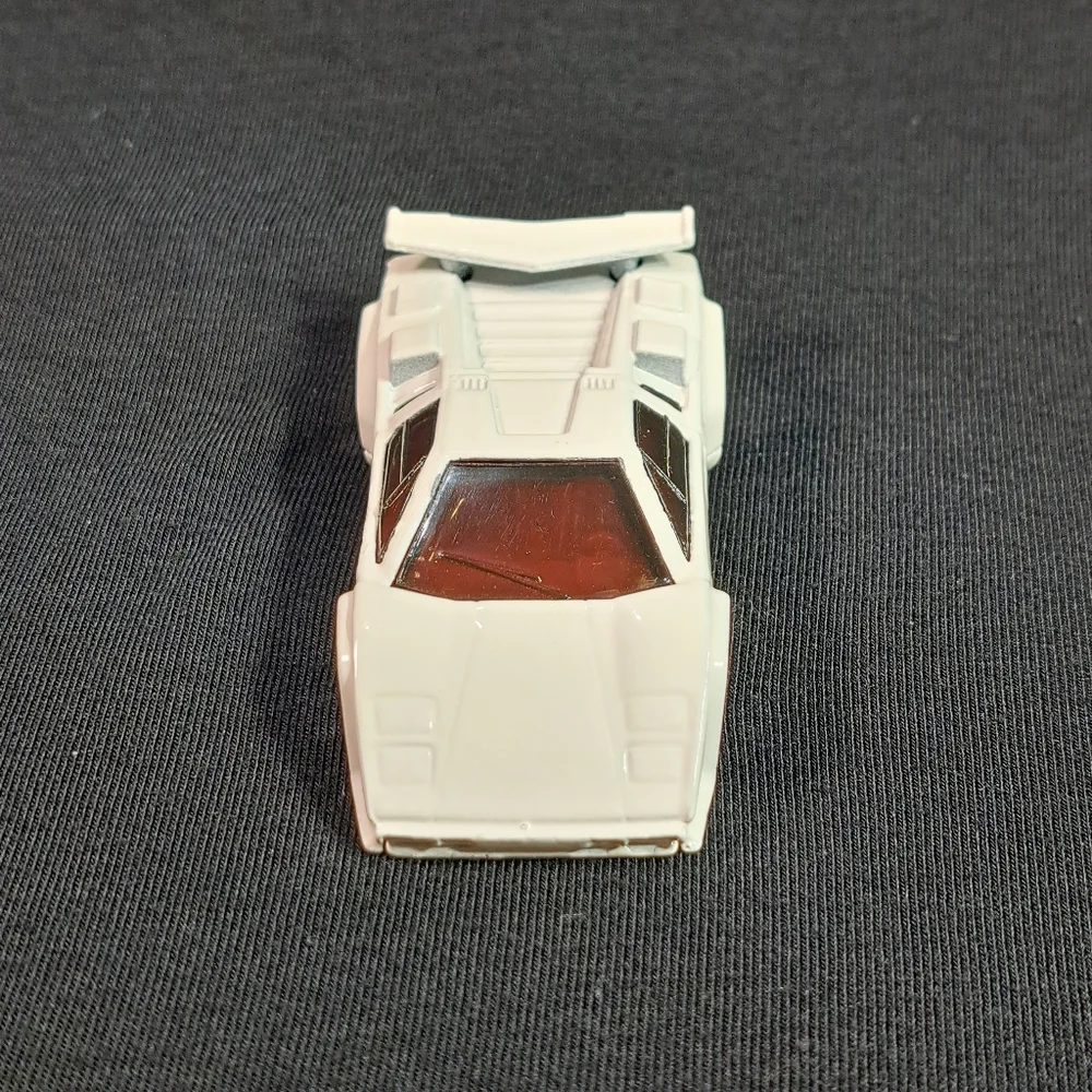 Vinatge Hot Wheels‎ 1987 White Lamborghini Countach w/o Decals